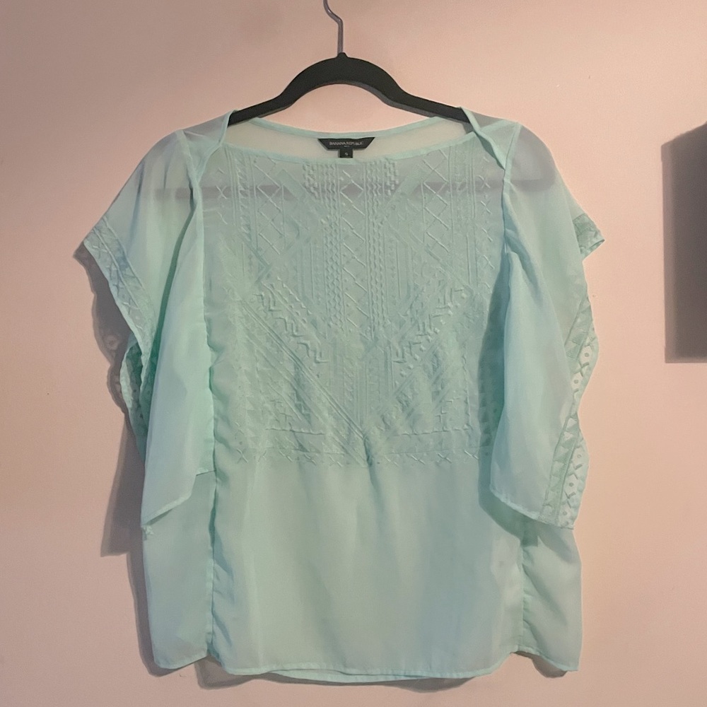 BANANA REPUBLIC Light Green Mint Sheer Short Flutter Sleeve Blouse